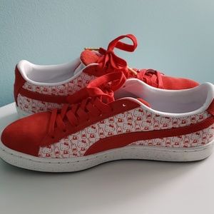 Puma Women's Red Sneakers